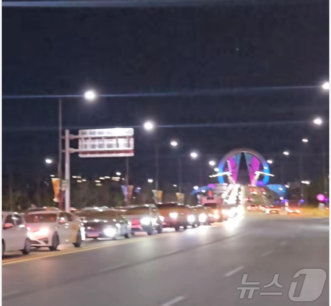 본문 이미지 - 강원 춘천막국수닭갈비축제 개막 첫날 춘천대교.(SNS 캡처)