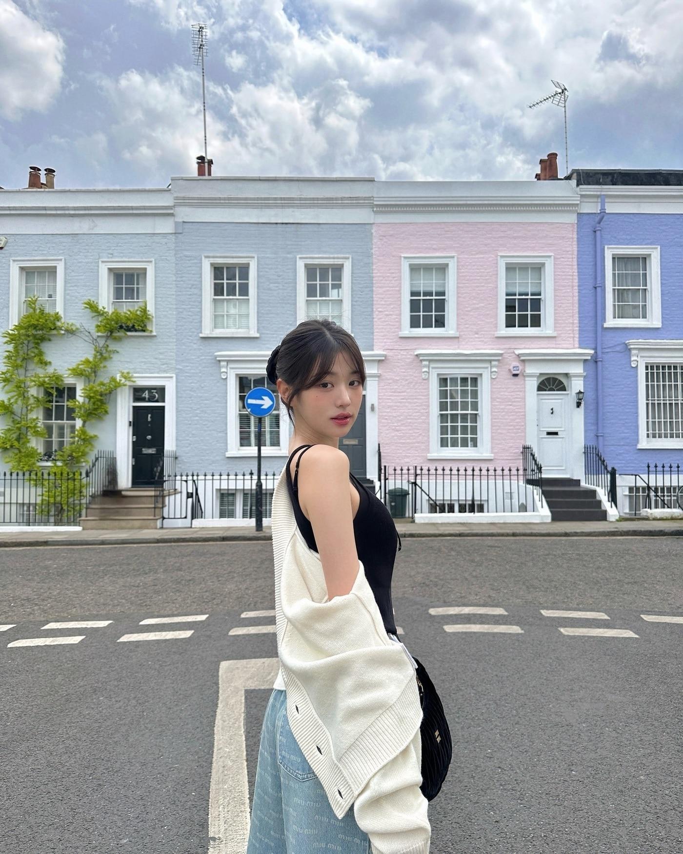 본문 이미지 - 아이브 장원영 SNS