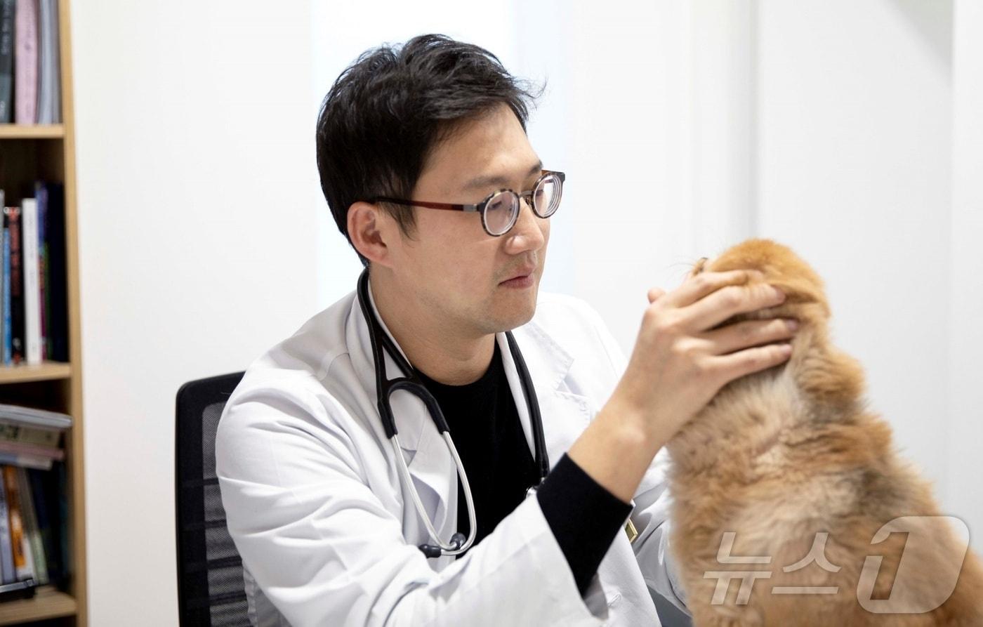 본문 이미지 - 이태형 한국동물복지표준협회 공동대표(서초이태형동물병원 제공) ⓒ 뉴스1