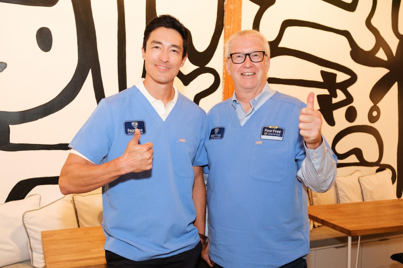 피어프리 홍보대사 다니엘 헤니&#40;좌&#41;와 피어프리 설립자 마티 베커 수의사 &#40;에이아이포펫 제공&#41; ⓒ 뉴스1