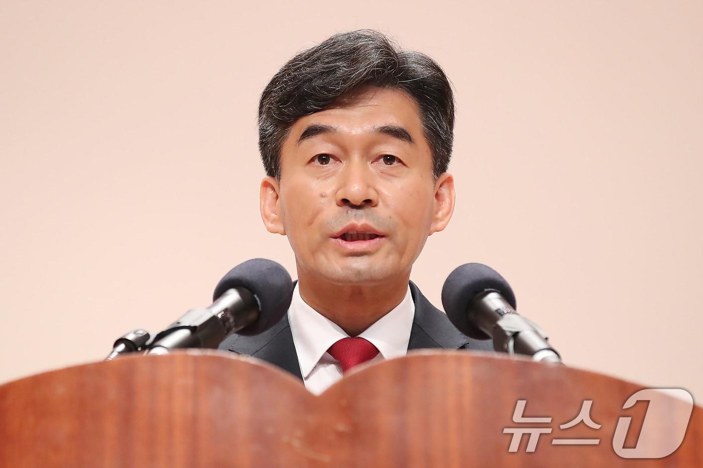 25일 오전 대구 북구 경북대 글로벌플라자에서 열린 '제20대 경북대학교 총장임용후보자선거 합동연설회'에서 기호 3번 허영우 후보가 연설하고 있다. 2024.6.25/뉴스1 ⓒ News1 공정식 기자