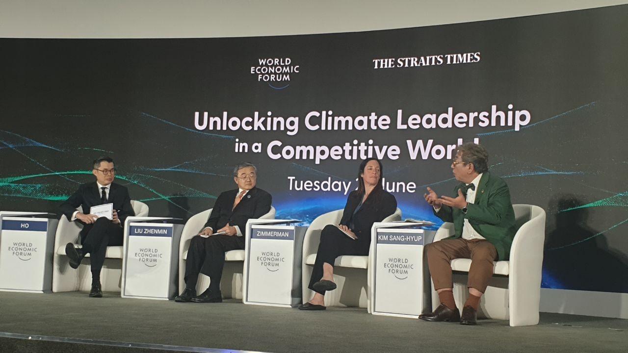 본문 이미지 - 김상협 대통령직속 2050탄소중립녹색성장위원회 공동위원장이 2024 하계 다보스 포럼에 참석했다.(총리실 제공)