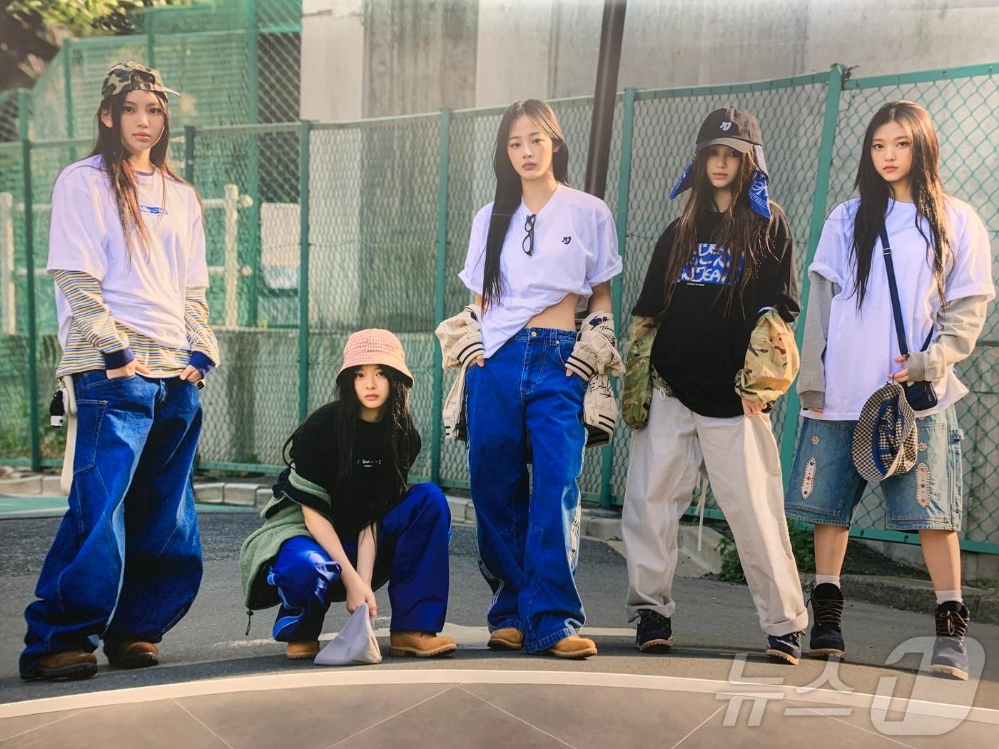 본문 이미지 - 뉴진스 팝업스토어 현장/김민지 기자