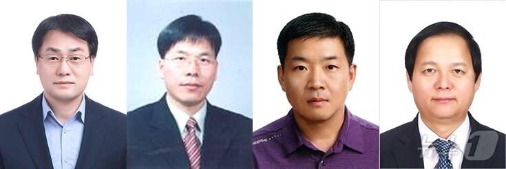 본문 이미지 - 왼쪽부터 이강준 전주시도서관본부장, 김재화 생활복지과장, 이영섭 대중교통과장, 강세권 농축산정책과장/뉴스1