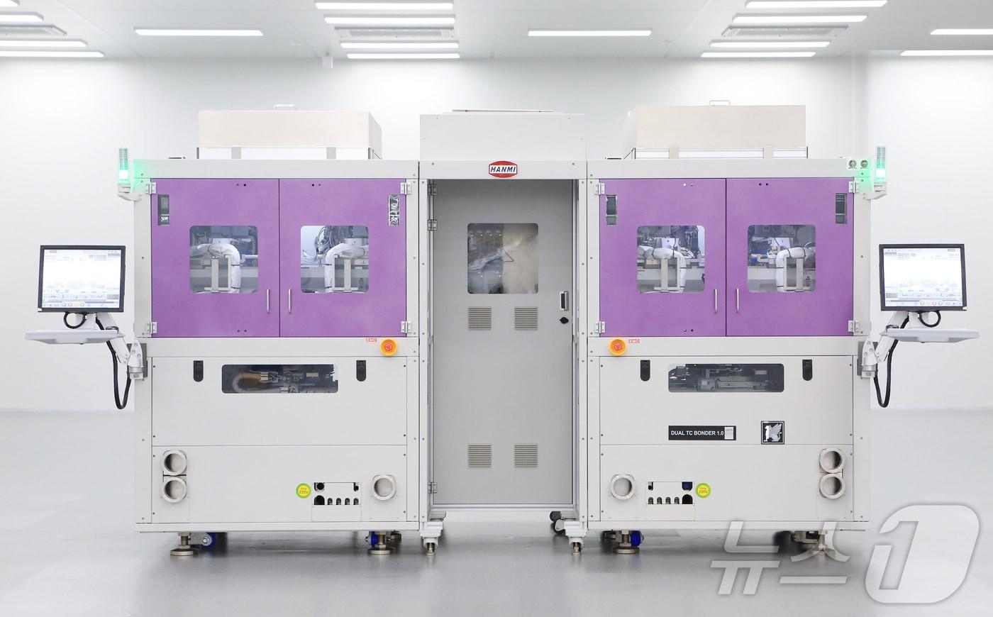 한미반도체 듀얼 TC본더 /제공 = 한미반도체 ⓒ News1 장도민 기자