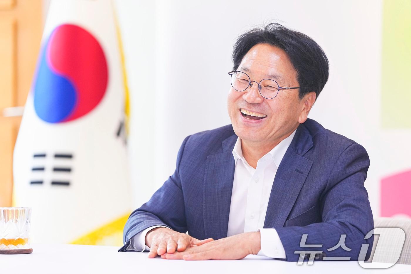 본문 이미지 - 취임 2주년을 맞아 뉴스1과 인터뷰하는 강기정 광주시장.(광주시 제공)/뉴스1 