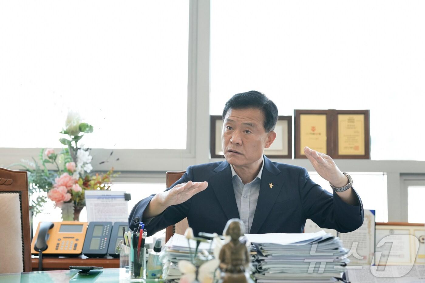 이승로 성북구청장이 지난달 19일 집무실에서 뉴스1과 인터뷰를 하고 있다. (성북구 제공)