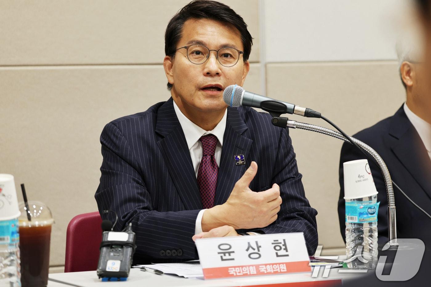 윤상현 국민의힘 의원이 5일 오전 광주 김대중컨벤션센터에서'진보의 성지 호남이 보는 보수'를 주제로 세미나를 갖고 있다.2024.6.5/뉴스1 ⓒ News1 김태성 기자