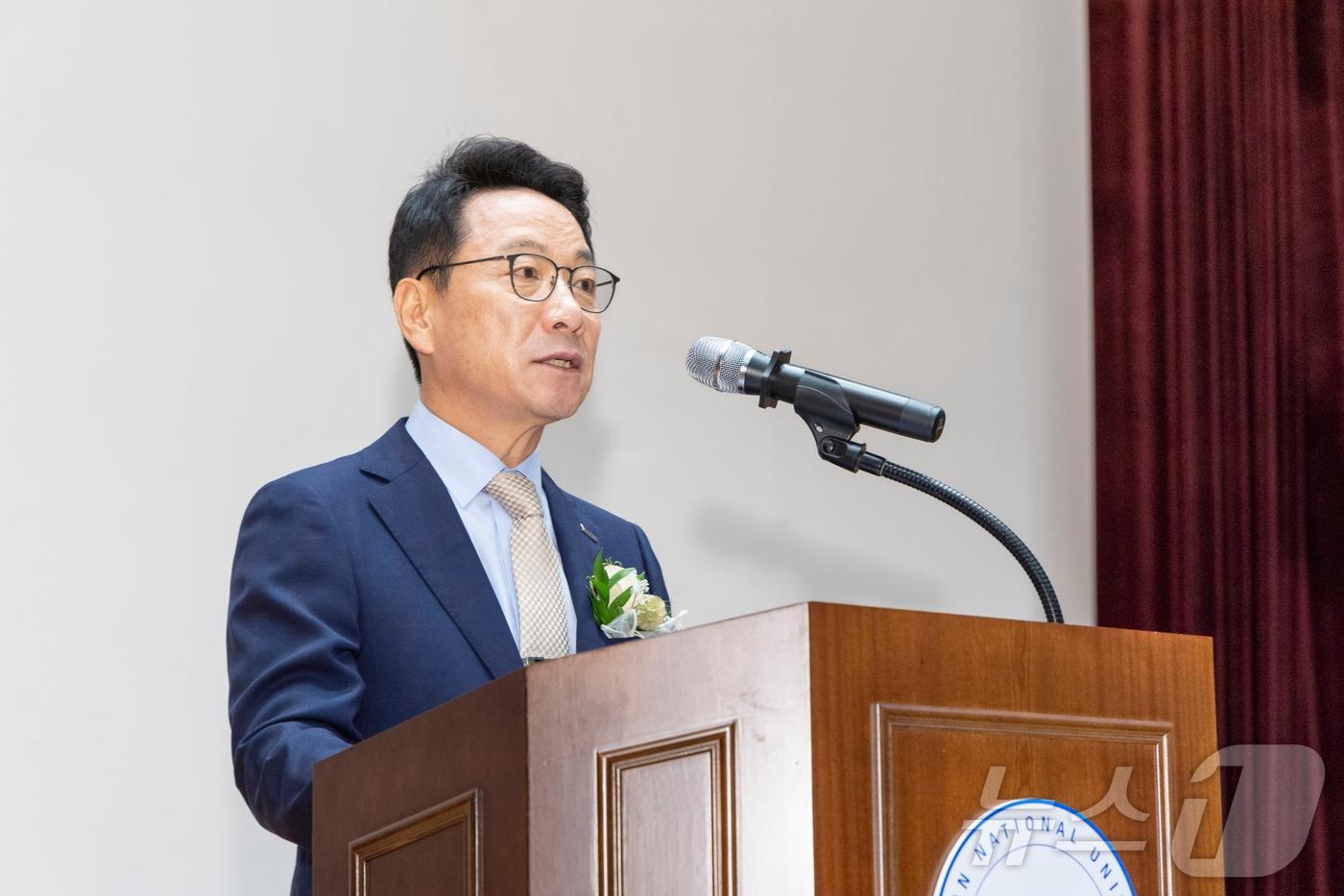 김헌영 강원대학교 총장.(강원대 제공