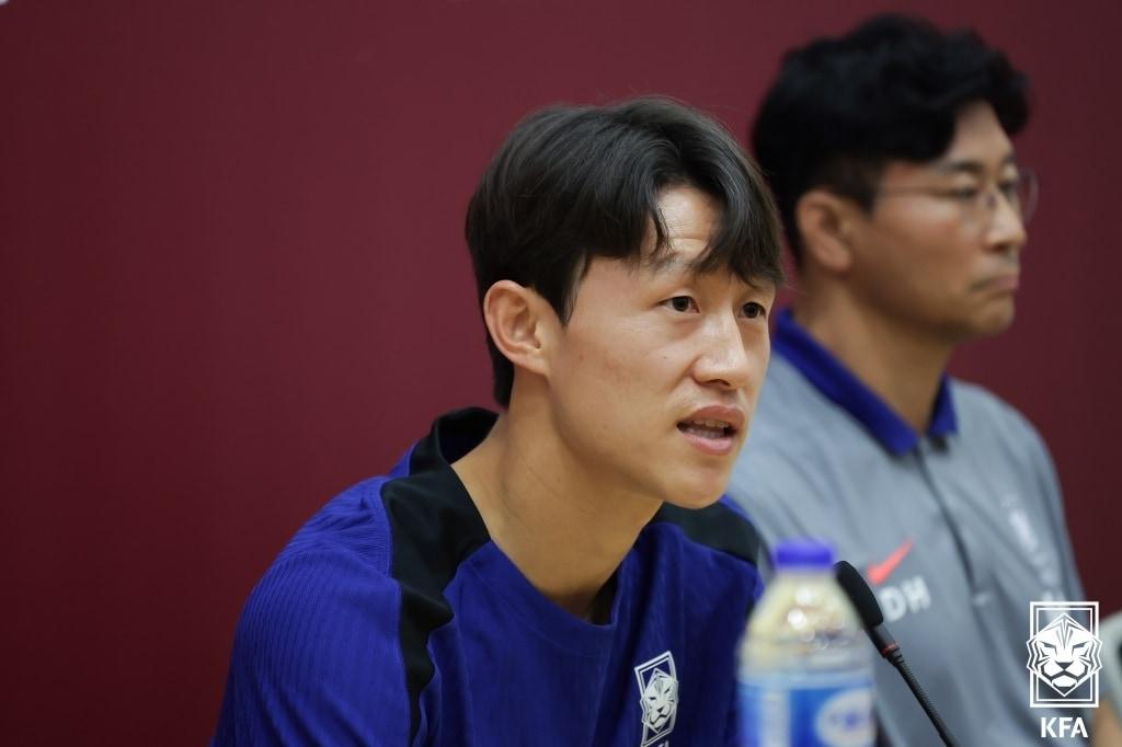 본문 이미지 - 대한민국 축구 대표팀 이재성이 5일 오후(현지시간) 싱가포르 국립경기장에서 2026 북중미 월드컵 아시아 2차 예선 조별리그 싱가포르전을 앞두고 기자회견을 하고 있다. (대한축구협회 제공) 2024.6.5/뉴스1