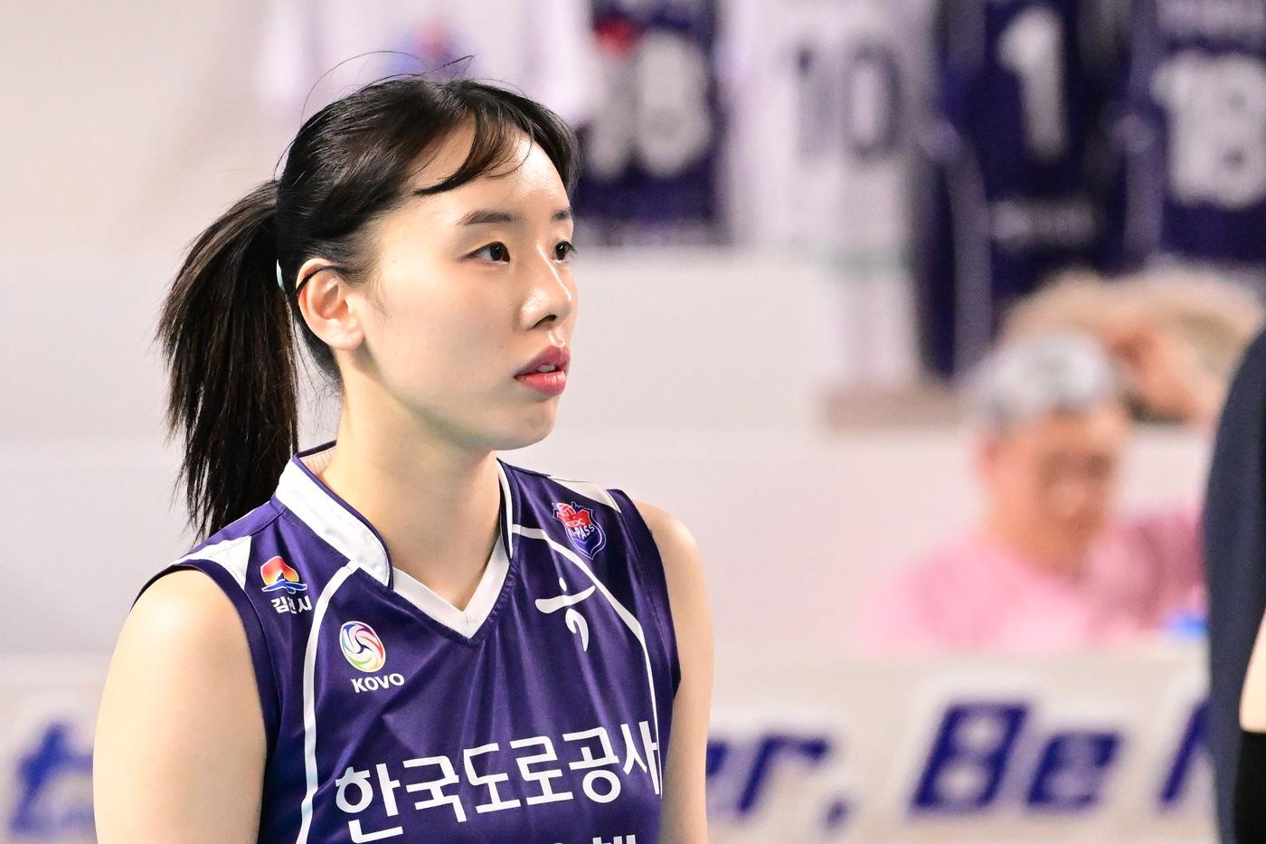 본문 이미지 - 페퍼저축은행에 입단한 이예림. (KOVO 제공)