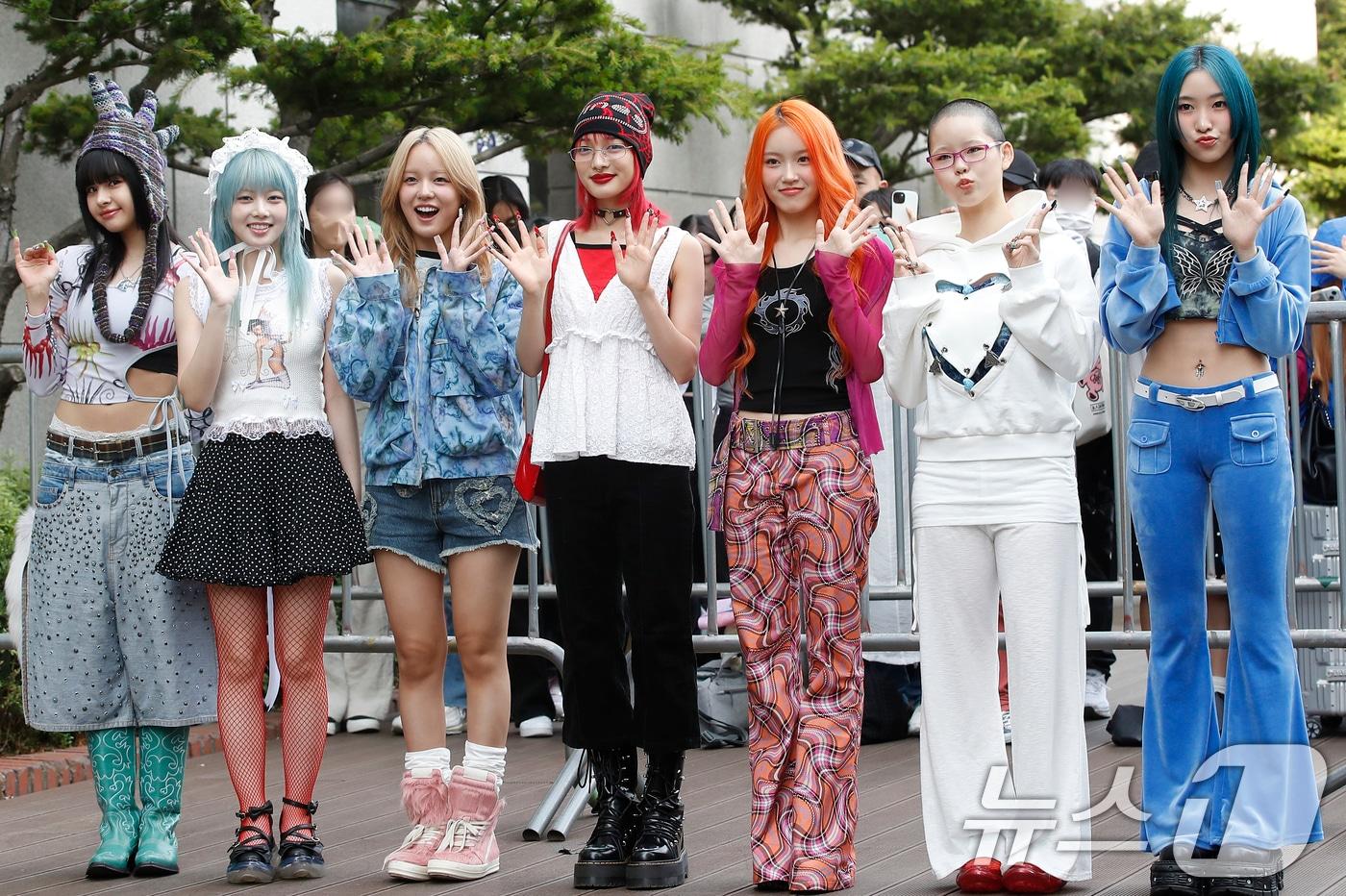 본문 이미지 - 그룹 XG 하비(왼쪽부터)와 히나타, 쥬리아, 주린, 치사, 코코나, 마야 2024.5.7 ⓒ 뉴스1 권현진 기자