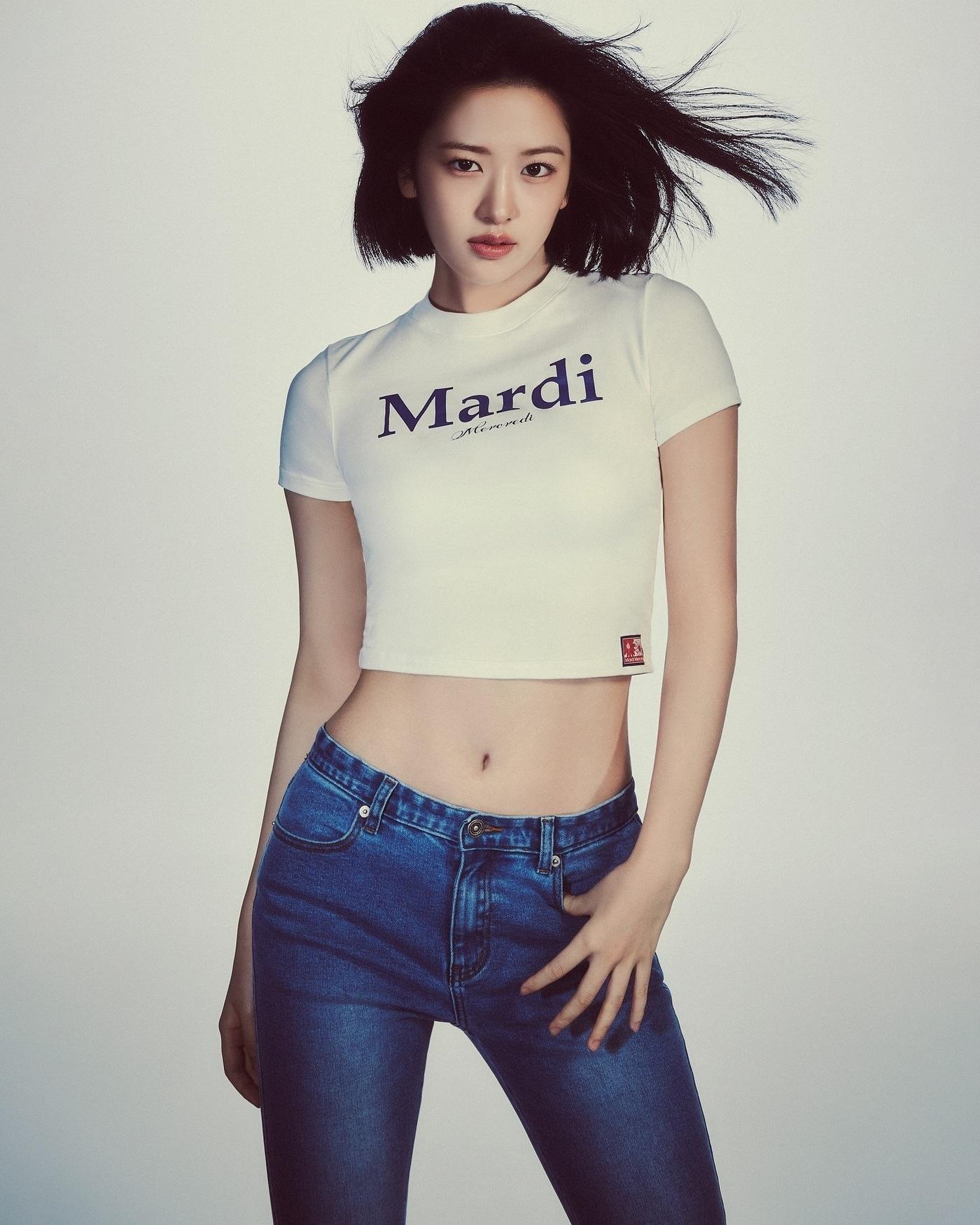 본문 이미지 - 아이브 안유진 SNS