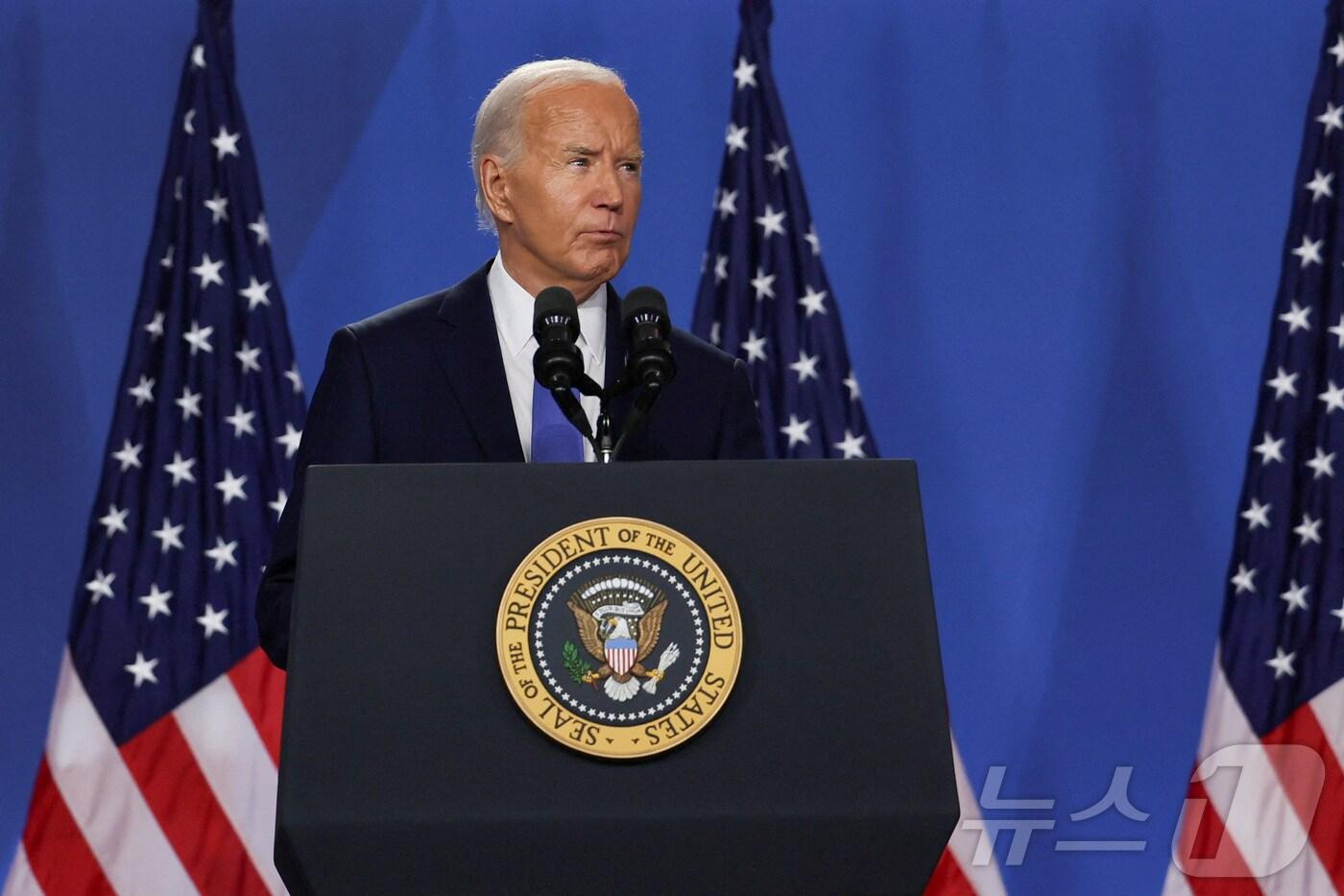 본문 이미지 - 11일(현지시간) 조 바이든 미국 대통령이 미국 워싱턴에서 열린 나토 창설 75주년 정상회담 이후 단독 기자회견에 참석하고 있다. 2024.07.11. ⓒ 로이터=뉴스1 ⓒ News1 이강 기자