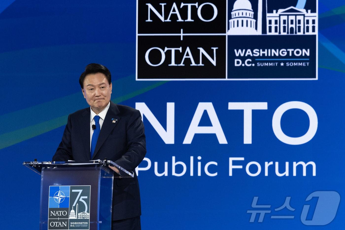 본문 이미지 - 윤석열 대통령이 11일(현지시간) 미국 워싱턴DC 메리어트 마르퀴스 호텔에서 열린 나토 퍼블릭포럼 인도·태평양 세션에서 기조연설하고 있다. (대통령실 제공) 2024.7.12/뉴스1 ⓒ News1 박지혜 기자
