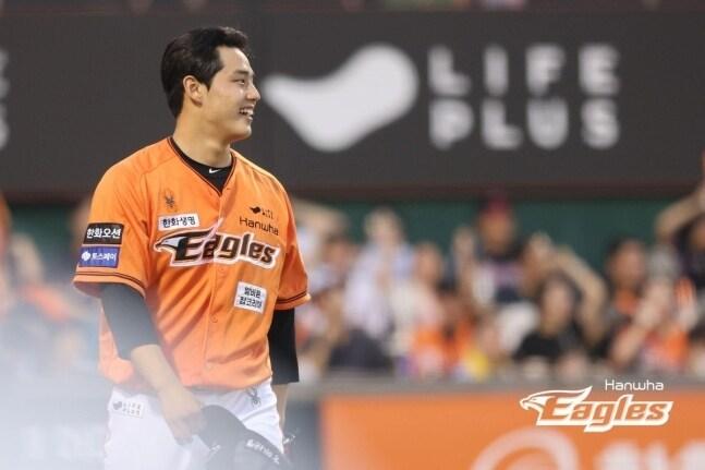 본문 이미지 - 강속구를 앞세워 7이닝 무실점을 한 한화 문동주 (한화 이글스 제공)