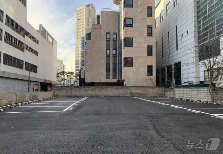 본문 이미지 - 새로 조성된 주차장. (영등포구 제공)ⓒ 뉴스1