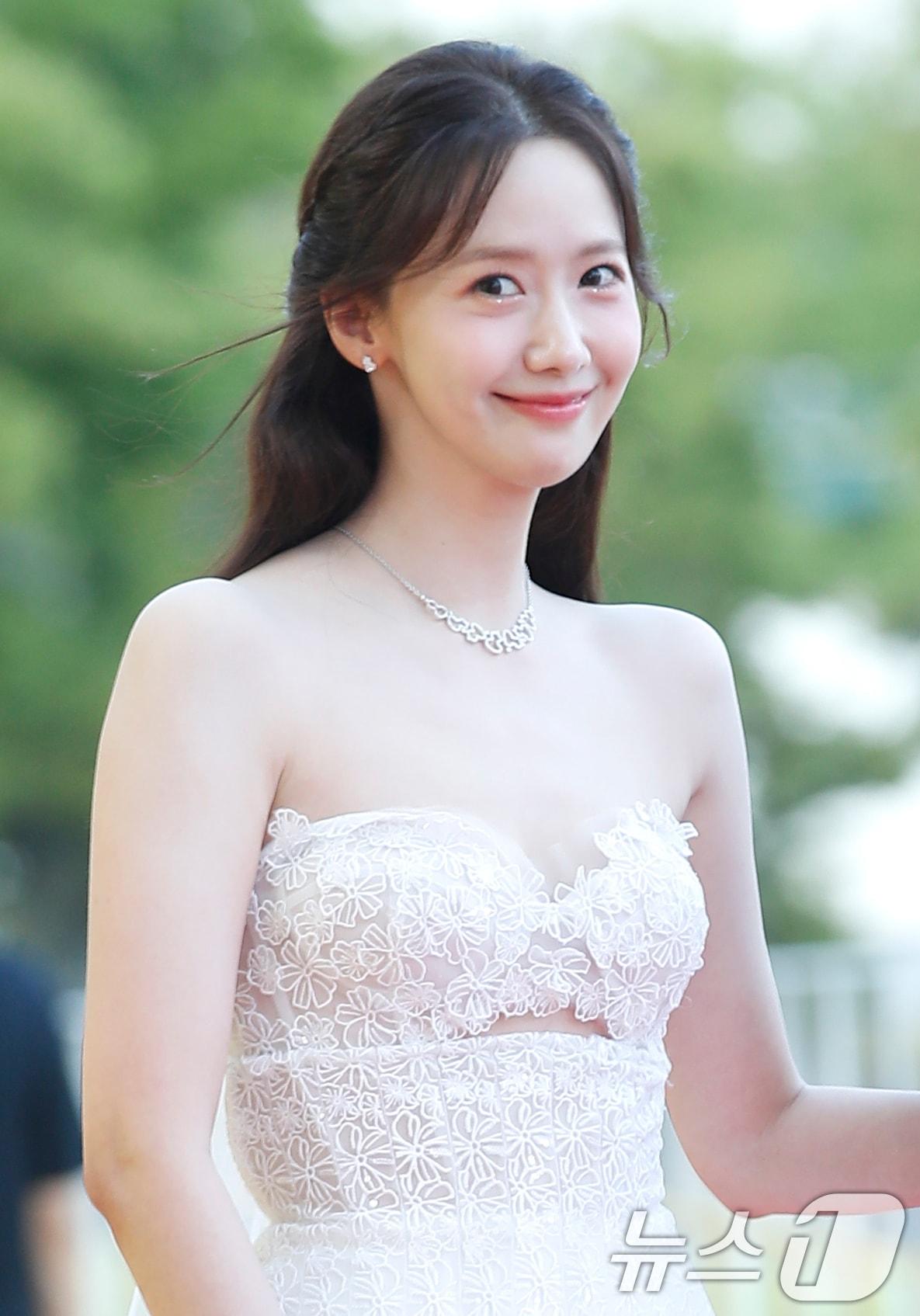 본문 이미지 - 소녀시대 윤아가 청순 섹시미를 발산했다. ⓒ News1 권현진 기자