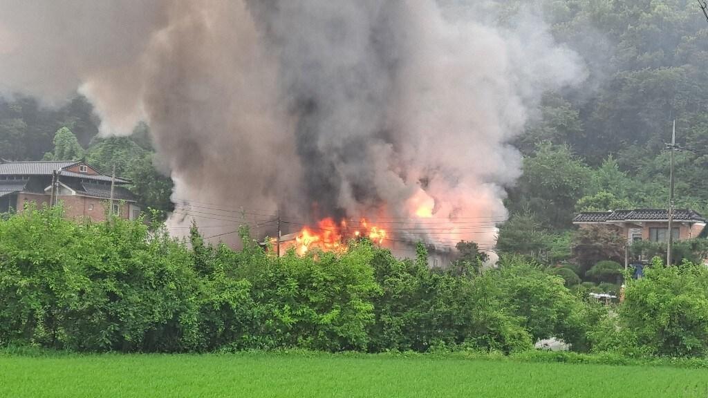 본문 이미지 - 화재 현장. &#40;경기도소방재난본부 제공&#41; 2024.7.2/뉴스1