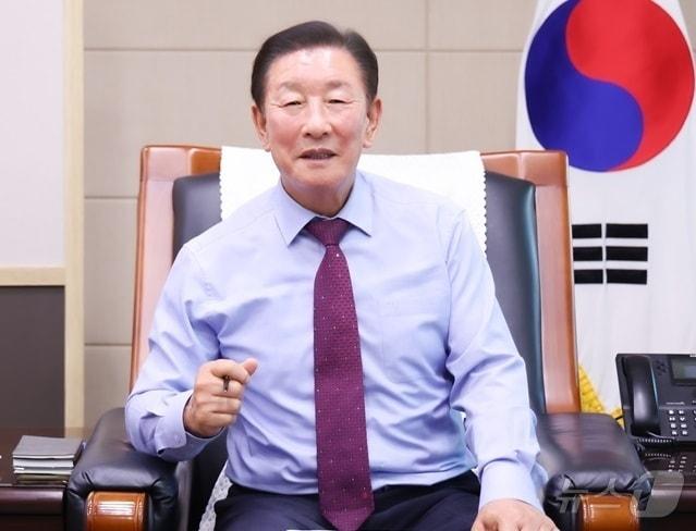 본문 이미지 - 조근제 함안군수.