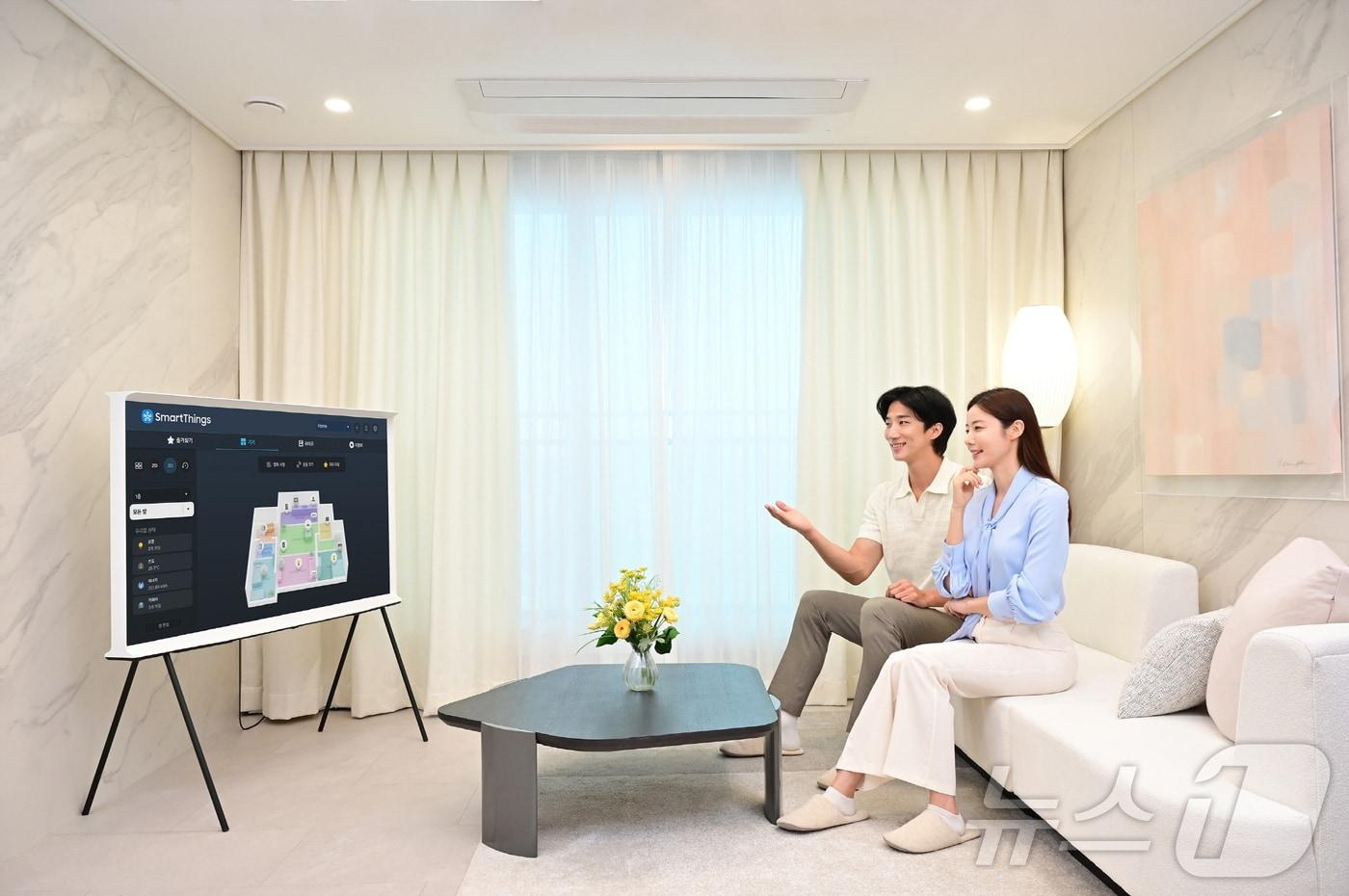 삼성전자는 AI(인공지능) B2B(기업간거래) 솔루션 '스마트싱스 프로'(SmartThings Pro)를 적용한 '스마트 아파트'가 20만 세대를 돌파했다고 22일 밝혔다.(삼성전자 제공)