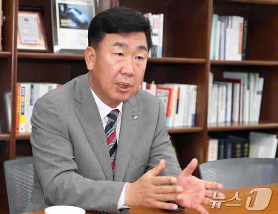 본문 이미지 - 이범석 청주시장.