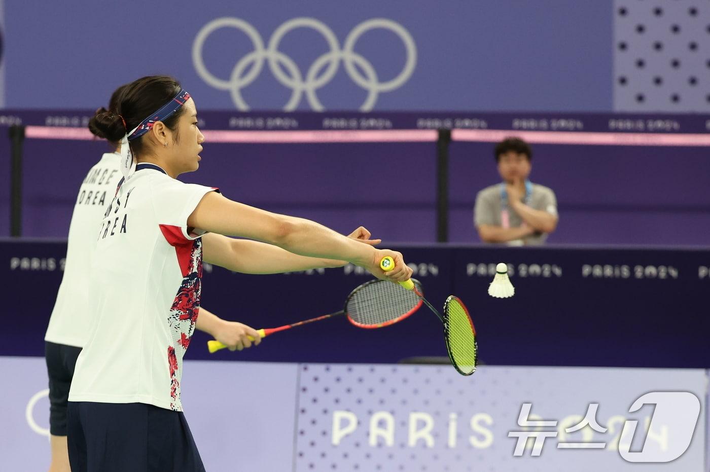 배드민턴 대표팀 안세영이 23일 오후(한국시간) 프랑스 파리 라 샤펠 아레나에서 훈련을 하고 있다. 2024.7.23/뉴스1 ⓒ News1 박정호 기자