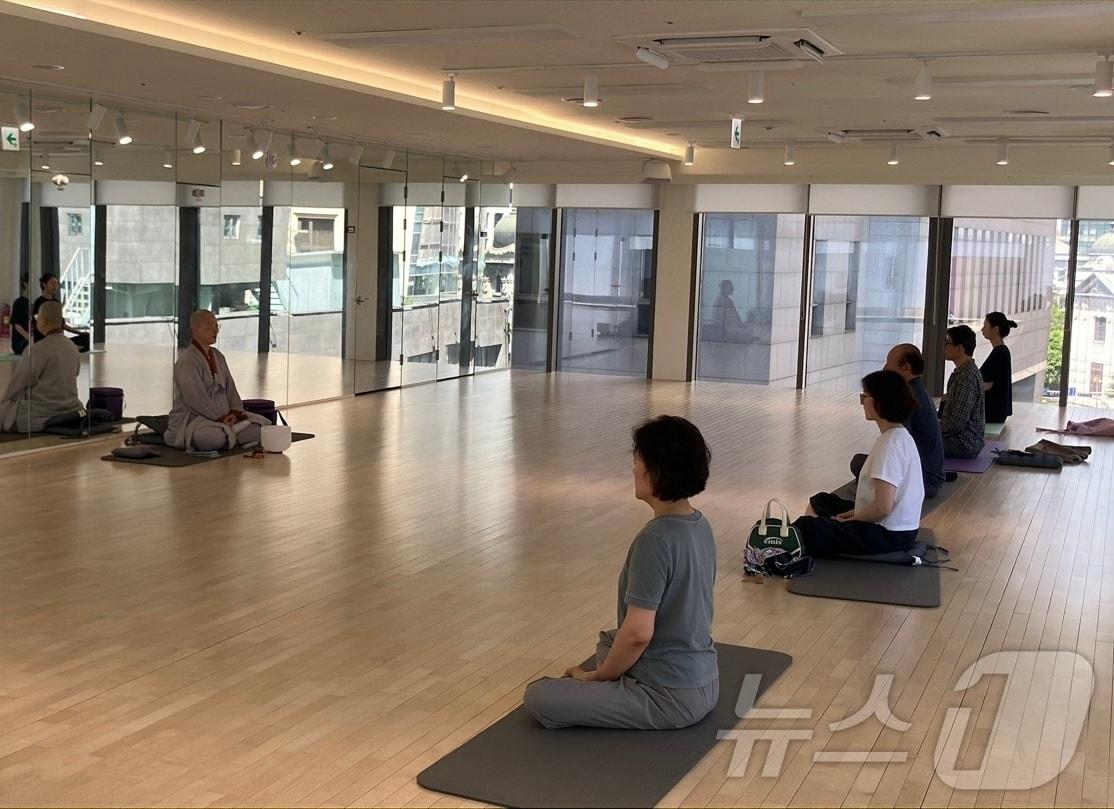 본문 이미지 - 중구 명상 프로그램.(중구청 제공) 
