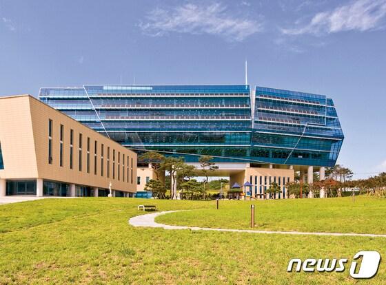 본문 이미지 -  당진시청 전경. /뉴스1