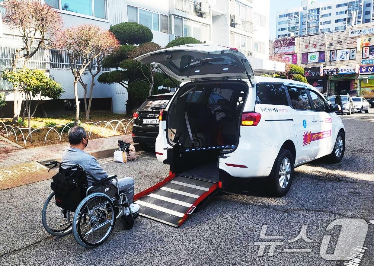 본문 이미지 - 교통약자를 위한 새빛콜.&#40;광주시 제공&#41;2024.7.30/뉴스1 