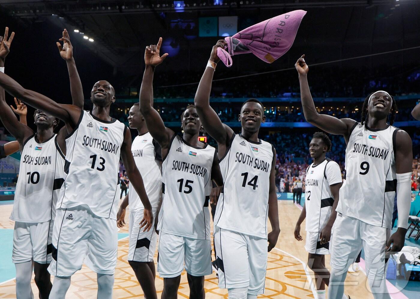 본문 이미지 - 남수단 농구대표팀 선수단ⓒ 로이터=뉴스1