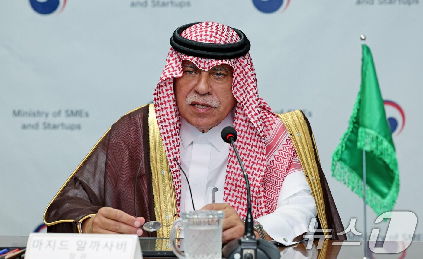 본문 이미지 - 마지드 빈 압둘라 알까사비(Majid bin Abdullah AlQasabi) 사우디아라비아 상무부 장관이 29일 오전 서울 여의도 기술보증기금 서울지역본부에서 열린 오영주 중소벤처기업부 장관과의 양자회담에서 인사말 하고 있다. 2024.7.29/뉴스1 ⓒ News1 장수영 기자