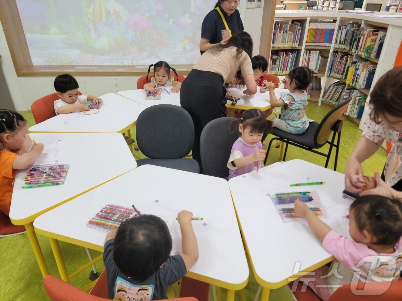 본문 이미지 - 단양올누림센터를 이용하는 아이들.(단양군 제공)2024.7.29/뉴스1