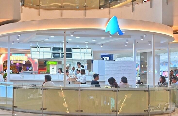 본문 이미지 - 블루샥 인도네시아 매장.(블루샥 제공) 