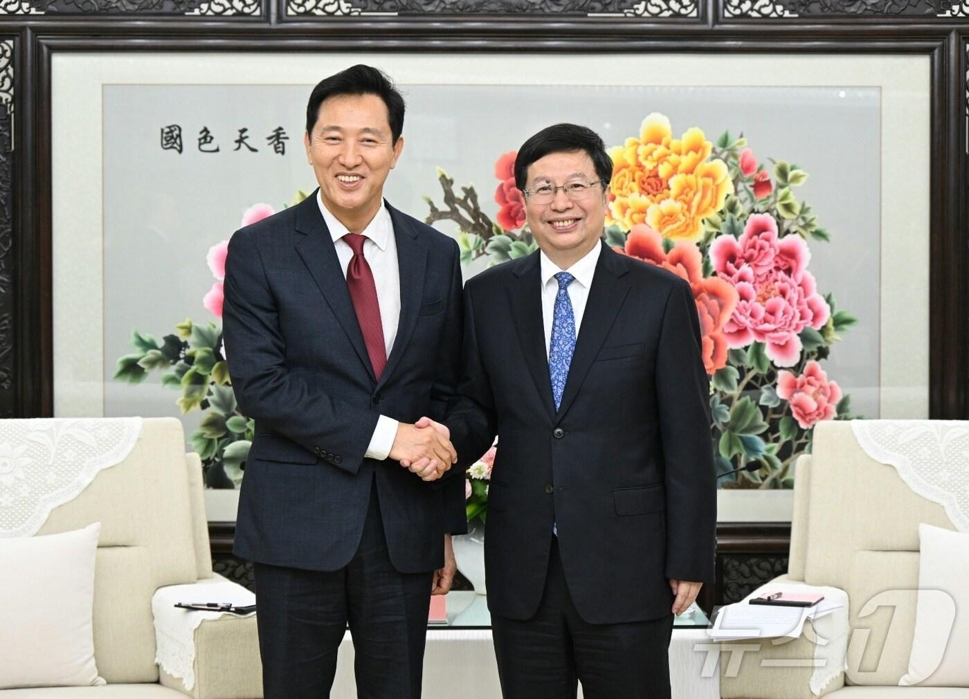 본문 이미지 -  오세훈 서울시장과 후헝화 충칭시장&#40;서울시 제공&#41;