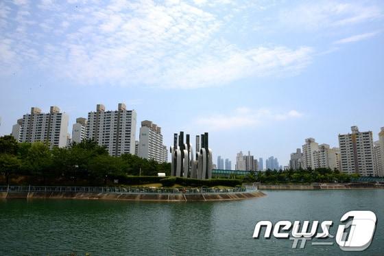 본문 이미지 - 산 해운대구 좌동 신시가지.(해운대구 제공)