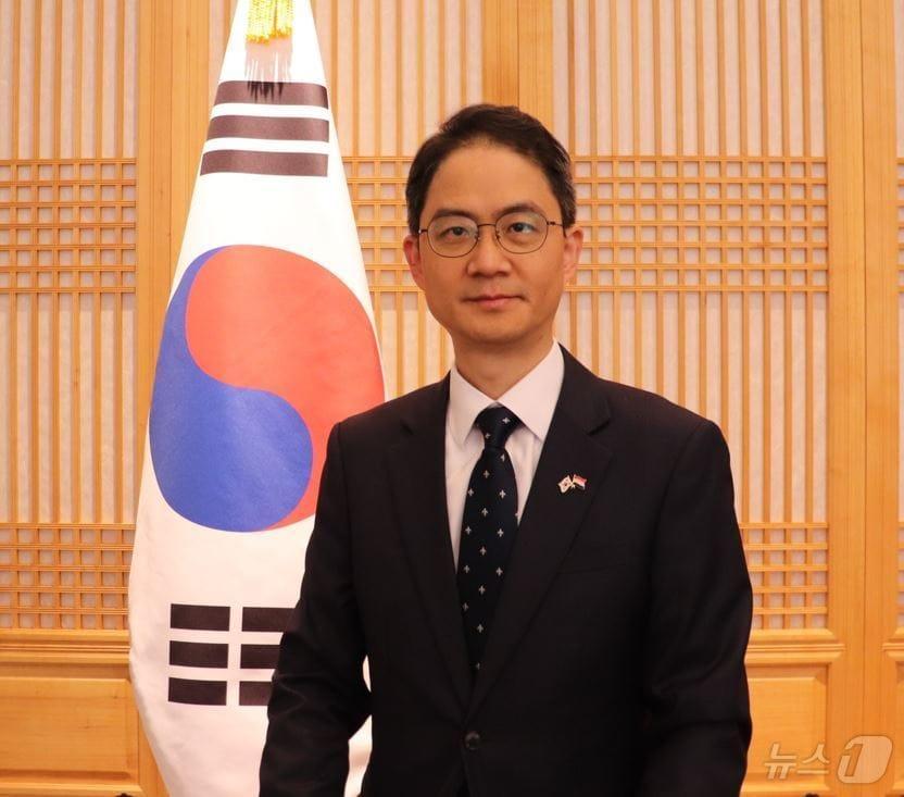 본문 이미지 - 최형찬 신임 국립외교원장. (외교부 제공)