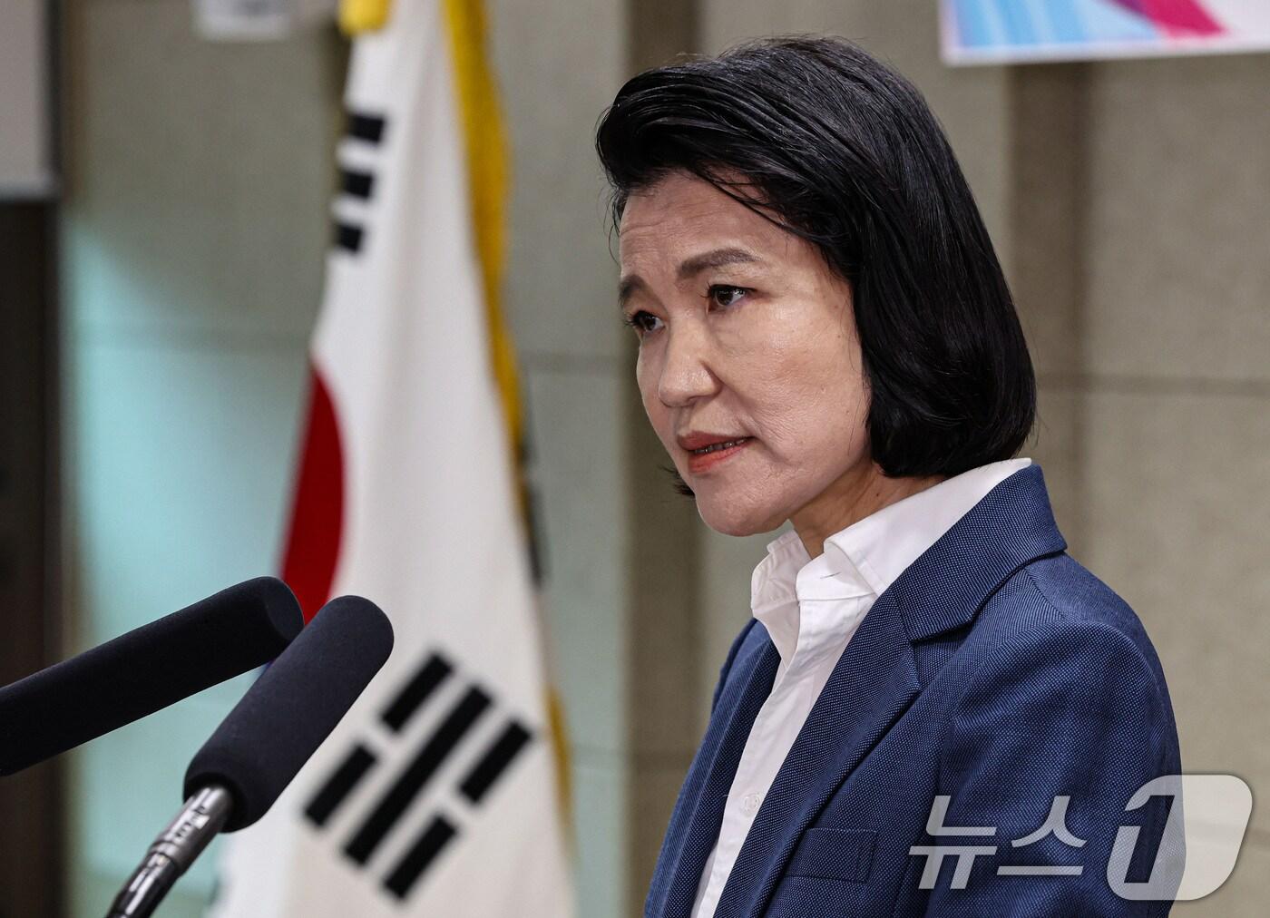 본문 이미지 - 이진숙 신임 방송통신위원장이 31일 오전 정부과천청사에서 열린 취임식에서 취임사를 하고 있다. (공동취재) 2024.7.31/뉴스1 ⓒ News1 김성진 기자