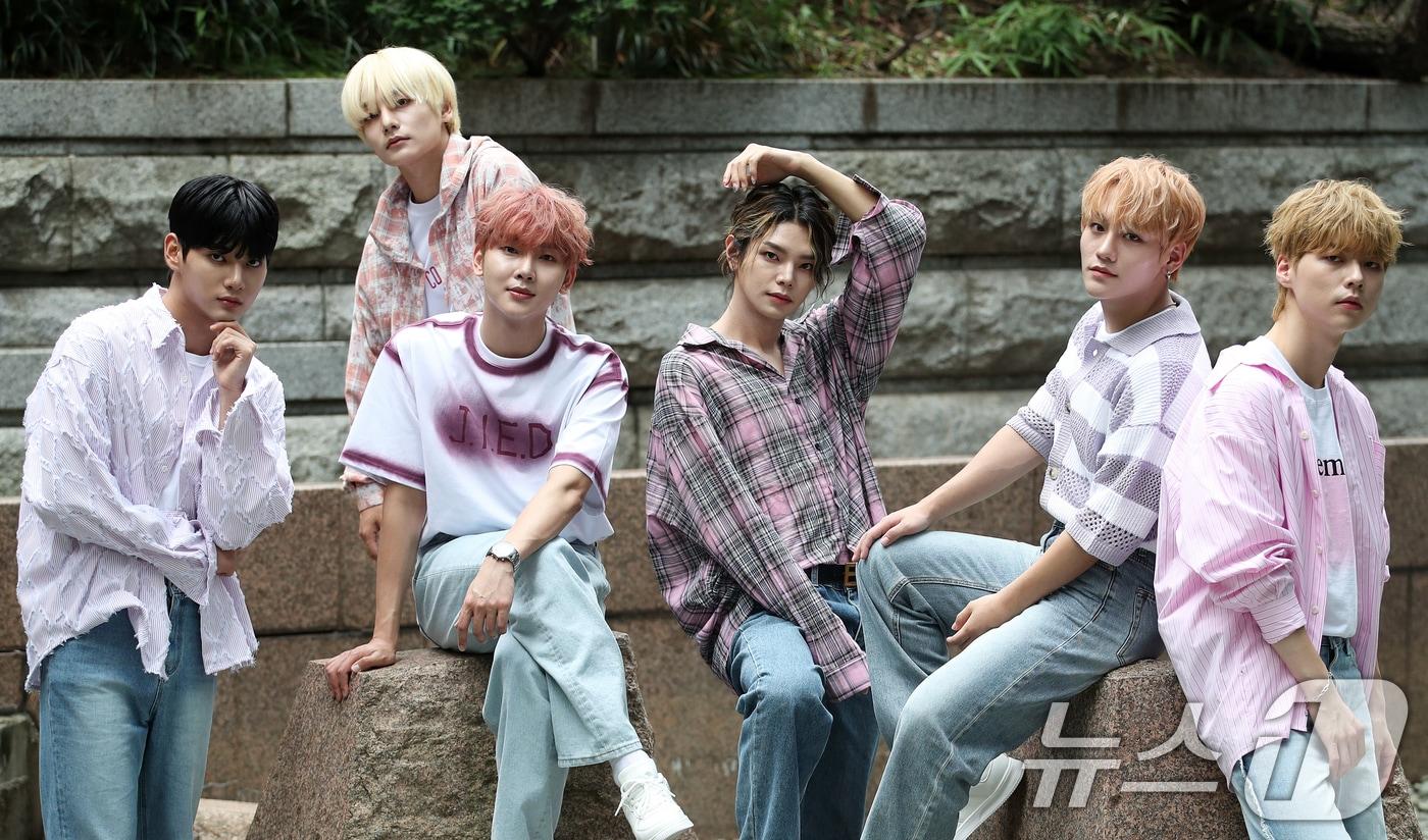 6인조 보이그룹 웨이커 / 뉴스1 ⓒ News1 오대일 기자