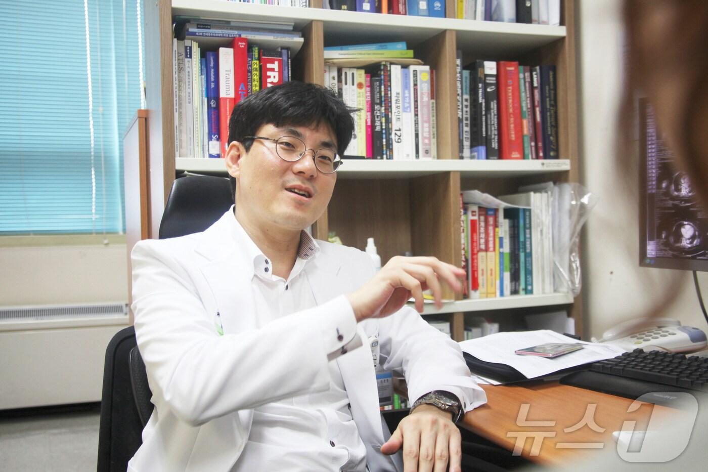 본문 이미지 - 조항주 대한외상학회 이사장(가톨릭대학교 의정부성모병원 외상외과 교수)(가톨릭대학교 의정부성모병원 제공)