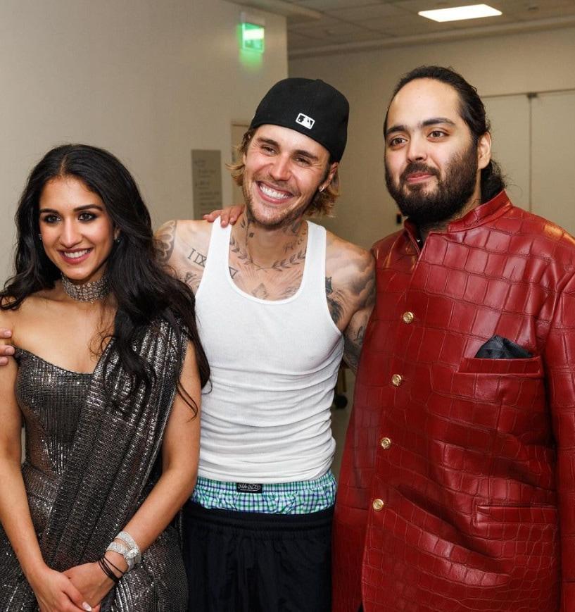 본문 이미지 - 라디카 머천트(왼쪽부터), 저스틴 비버, 아난트 암바니/저스틴 비버 인스타그램 갈무리