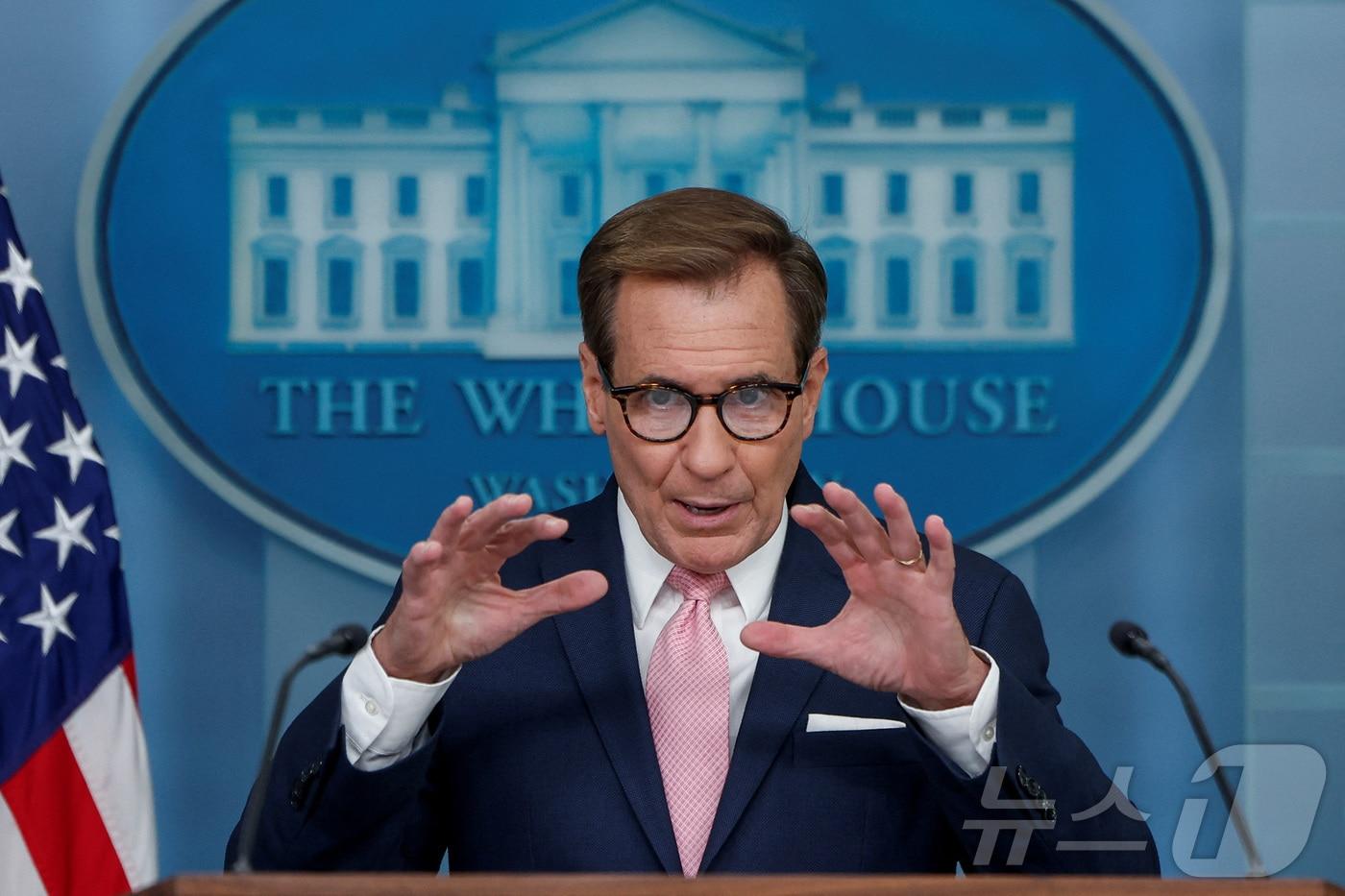 8일(현지시간) 미국 워싱턴DC 백악관에서 존 커비 미국 국가안보회의(NSC) 전략소통조정관이 언론 브리핑 중 질문에 답하고 있다 .2024.07.08/ ⓒ 로이터=뉴스1 ⓒ News1 이강 기자