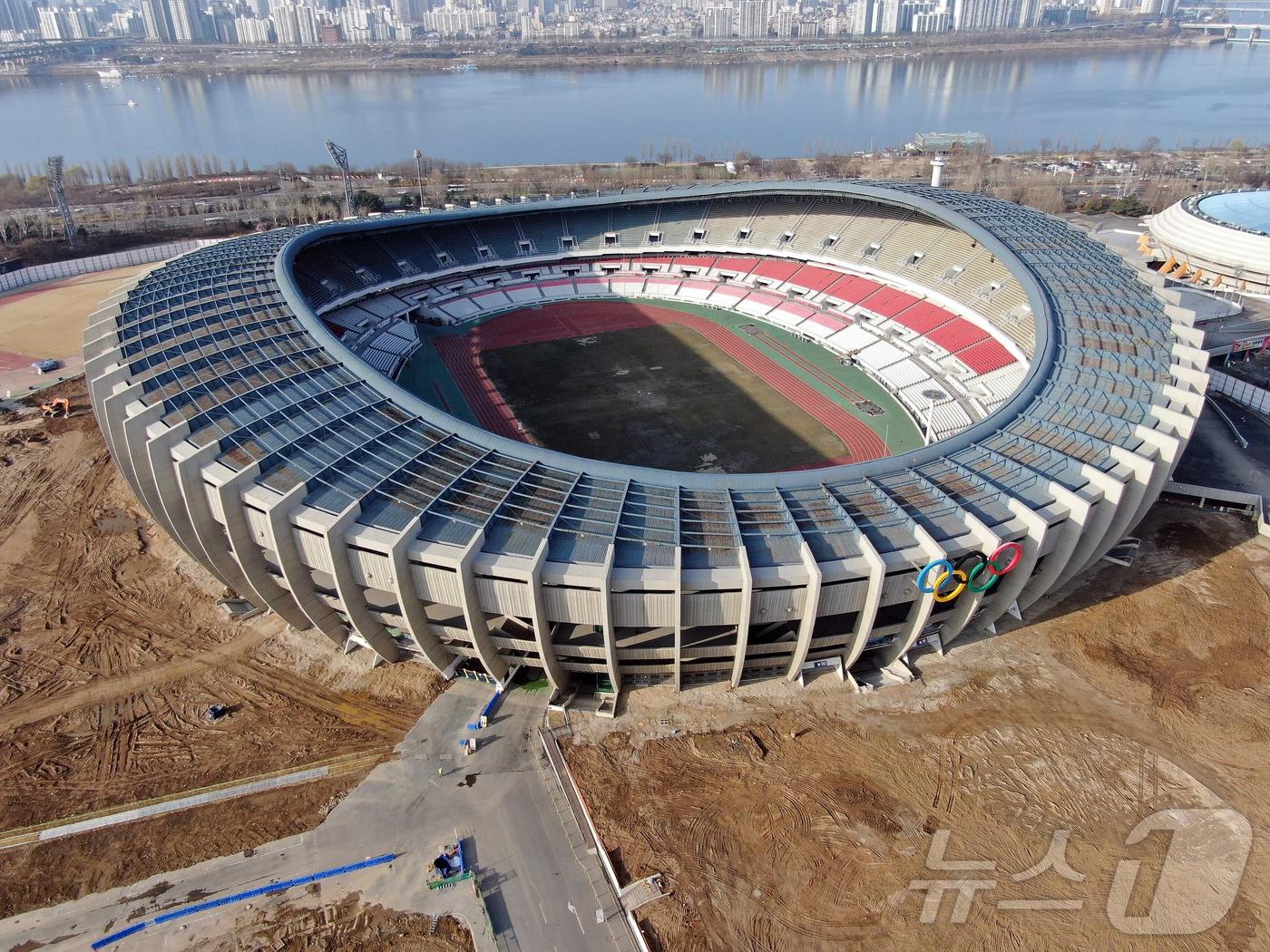 본문 이미지 -  사진은 지난 3월 23일 서울 송파구 잠실종합운동장 올림픽주경기장 모습. (뉴스1 DB) 2024.7.9/뉴스1