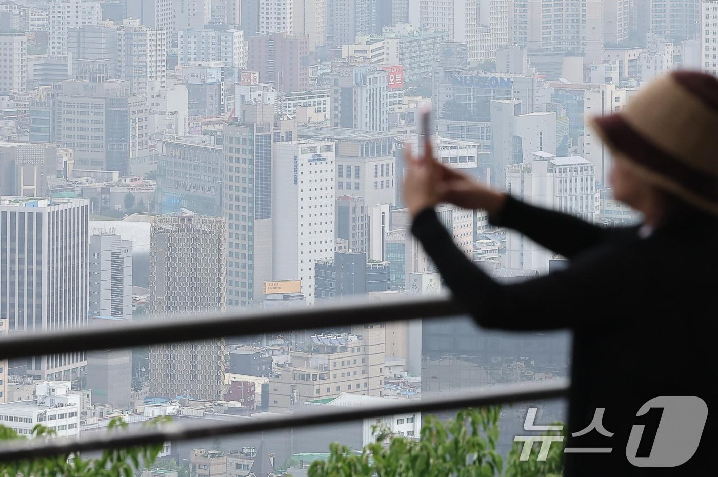 사진은 이날 중구 남산에서 바라본 오피스텔 모습. 2024.7.9/뉴스1 ⓒ News1 김진환 기자