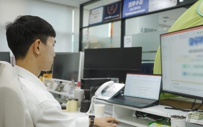 본문 이미지 - 두나무의 '넥스트 잡' 프로그램. 두나무 제공.