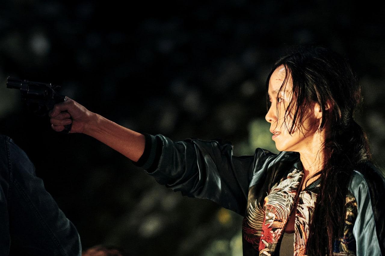 본문 이미지 - '리볼버' 스틸 컷