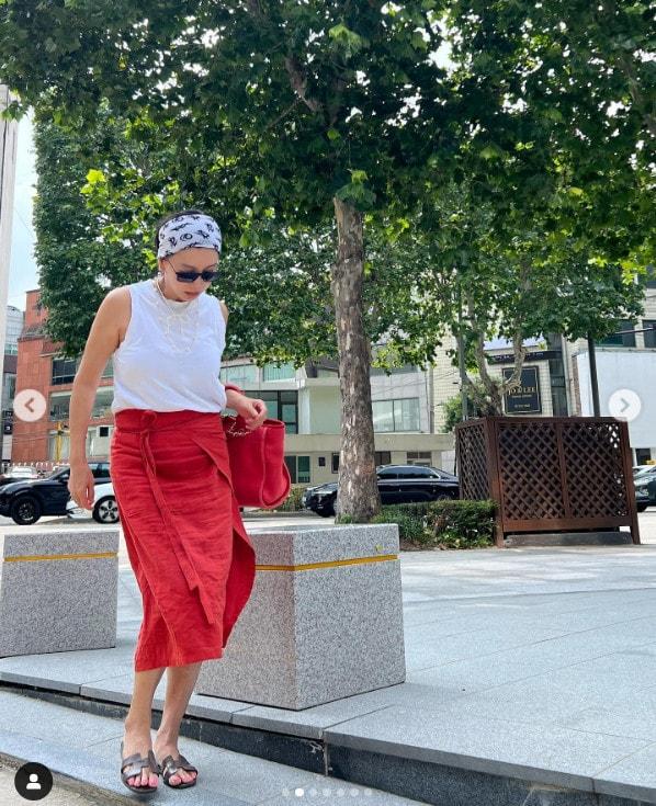 본문 이미지 - 사진=황신혜 인스타그램