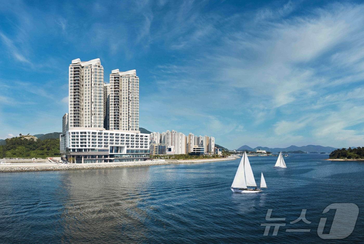 한화호텔앤드리조트가 매입한 여수 벨메르 호텔 전경.(한화호텔앤드리조트 제공)