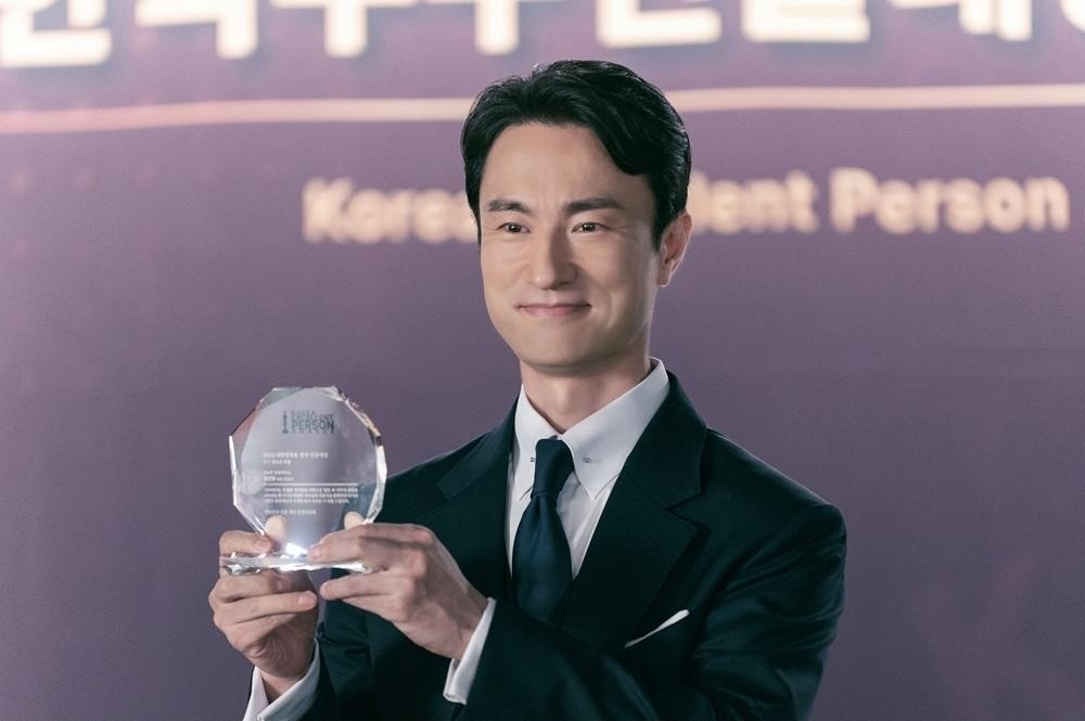 본문 이미지 - 배우 김병철/ 사진=KBS 2TV '완벽한 가족' 스틸컷