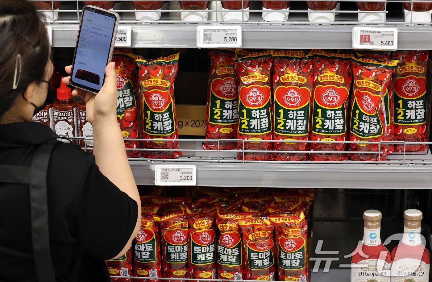 서울시내 대형마트에 오뚜기 케첩이 진열돼 있다.2024.8.16/뉴스1 ⓒ News1 이동해 기자